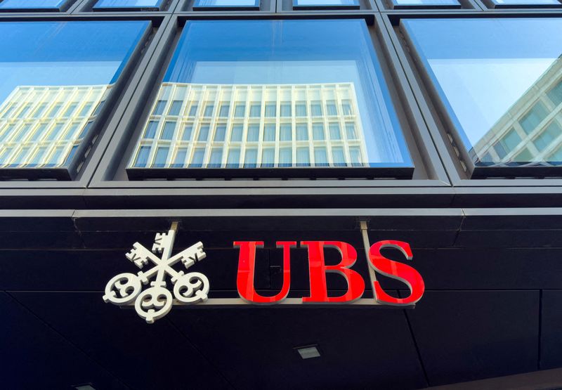 UBS beats expectations with $2.4 billion second-quarter profit