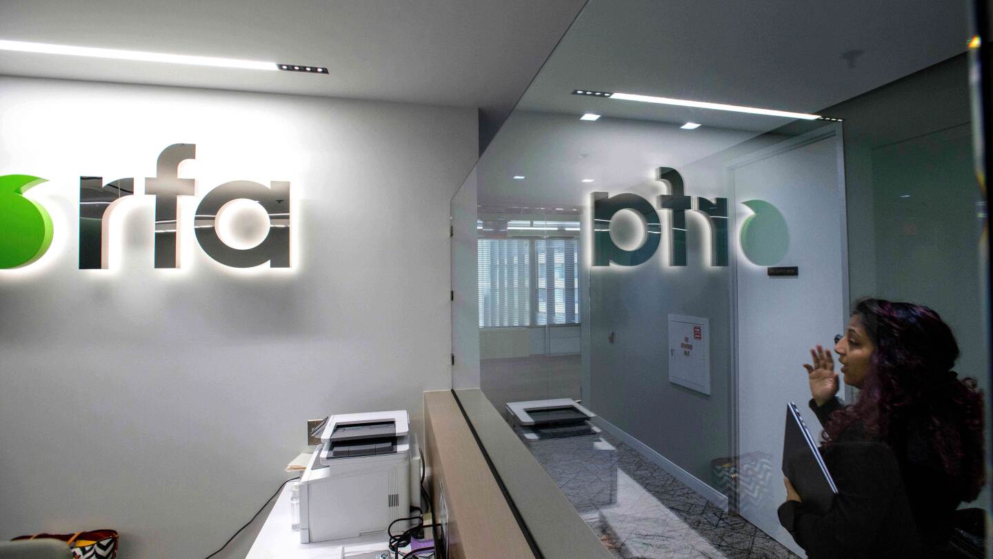 <br />
<b>Warning</b>:  Undefined variable $myimgalt in <b>/www/wwwroot/awdailynews.cn/wp-content/themes/ennews001/single.php</b> on line <b>213</b><br />
