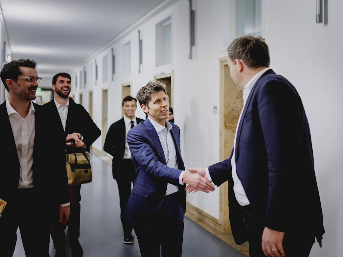 <br />
<b>Warning</b>:  Undefined variable $myimgalt in <b>/www/wwwroot/awdailynews.cn/wp-content/themes/ennews001/single.php</b> on line <b>213</b><br />
