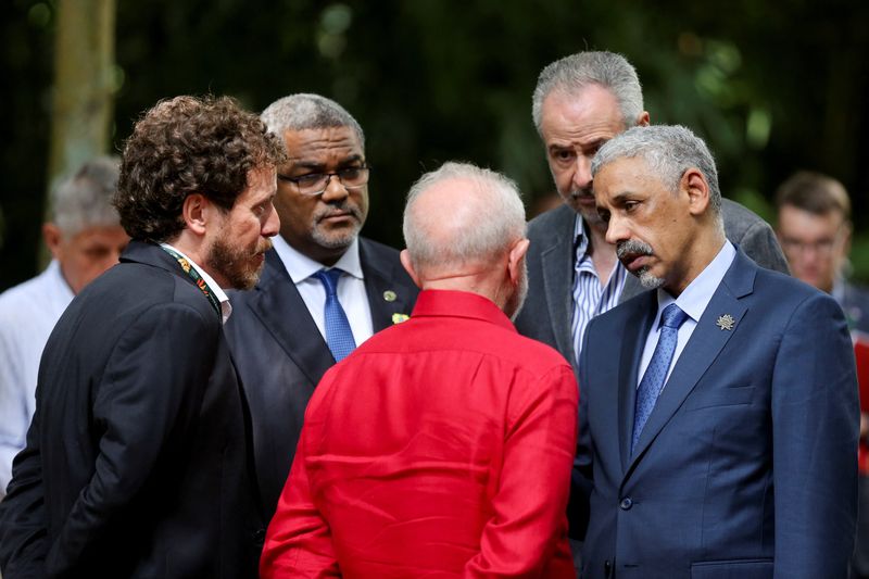 <br />
<b>Warning</b>:  Undefined variable $myimgalt in <b>/www/wwwroot/awdailynews.cn/wp-content/themes/ennews001/single.php</b> on line <b>213</b><br />
