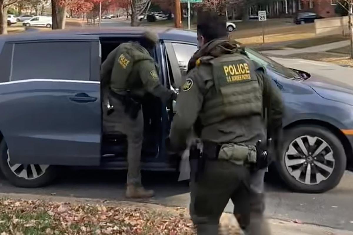 <br />
<b>Warning</b>:  Undefined variable $myimgalt in <b>/www/wwwroot/awdailynews.cn/wp-content/themes/ennews001/single.php</b> on line <b>213</b><br />
