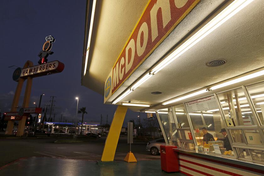 <br />
<b>Warning</b>:  Undefined variable $myimgalt in <b>/www/wwwroot/awdailynews.cn/wp-content/themes/ennews001/single.php</b> on line <b>213</b><br />
