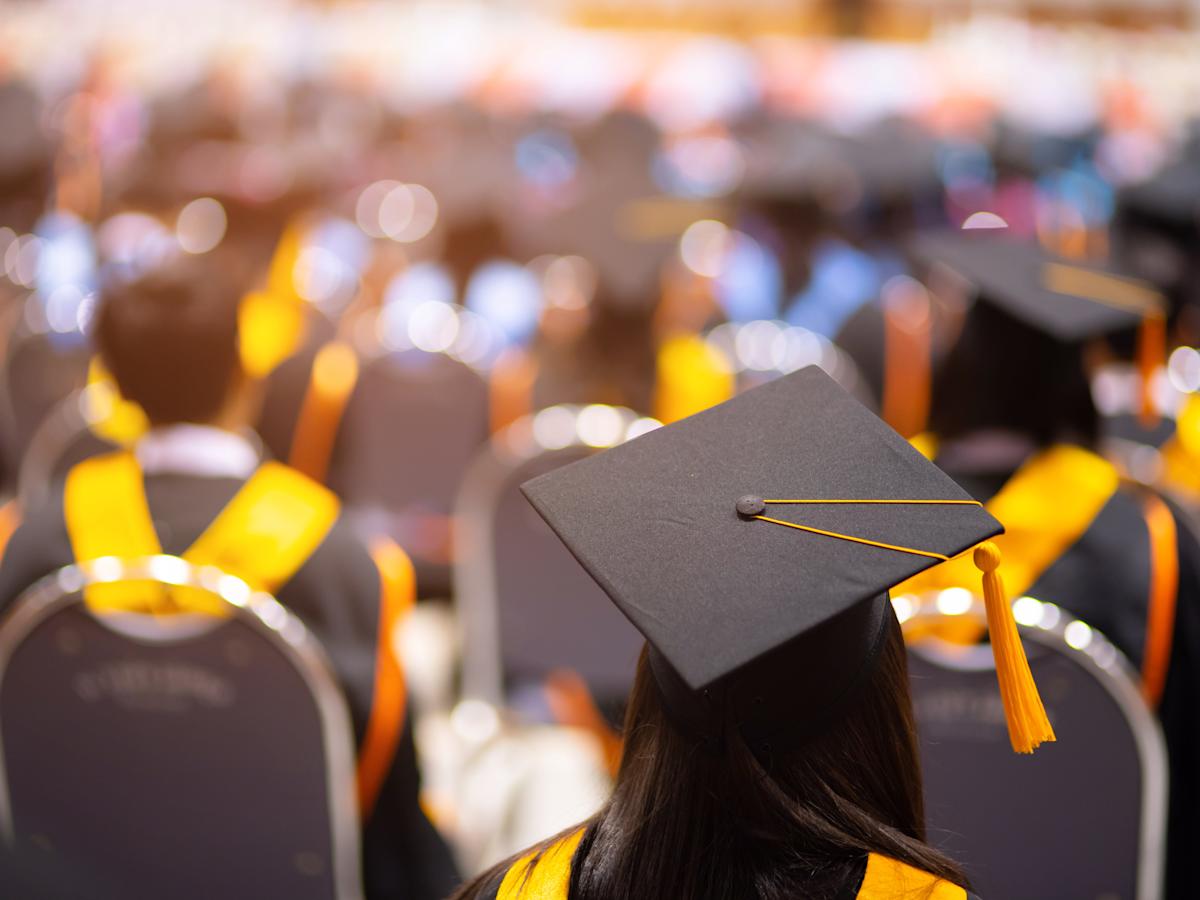 <br />
<b>Warning</b>:  Undefined variable $myimgalt in <b>/www/wwwroot/awdailynews.cn/wp-content/themes/ennews001/single.php</b> on line <b>213</b><br />
