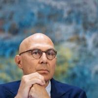 <br />
<b>Warning</b>:  Undefined variable $myimgalt in <b>/www/wwwroot/awdailynews.cn/wp-content/themes/ennews001/single.php</b> on line <b>213</b><br />
