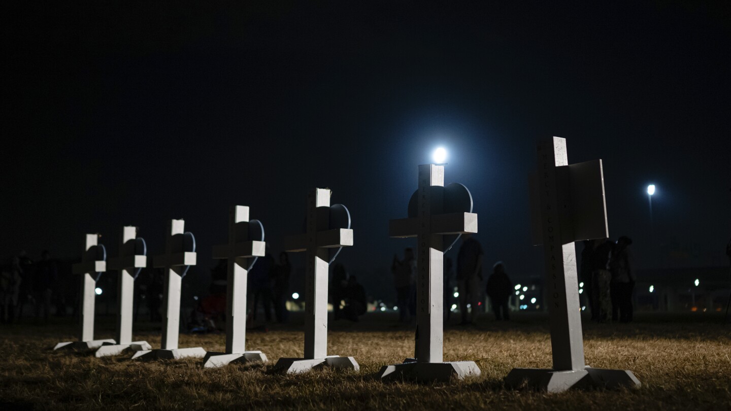 <br />
<b>Warning</b>:  Undefined variable $myimgalt in <b>/www/wwwroot/awdailynews.cn/wp-content/themes/ennews001/single.php</b> on line <b>213</b><br />
