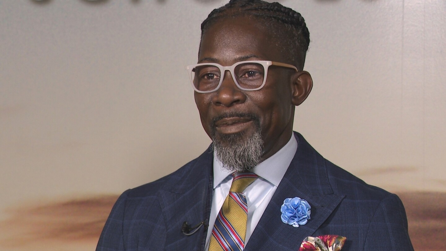 <br />
<b>Warning</b>:  Undefined variable $myimgalt in <b>/www/wwwroot/awdailynews.cn/wp-content/themes/ennews001/single.php</b> on line <b>213</b><br />
