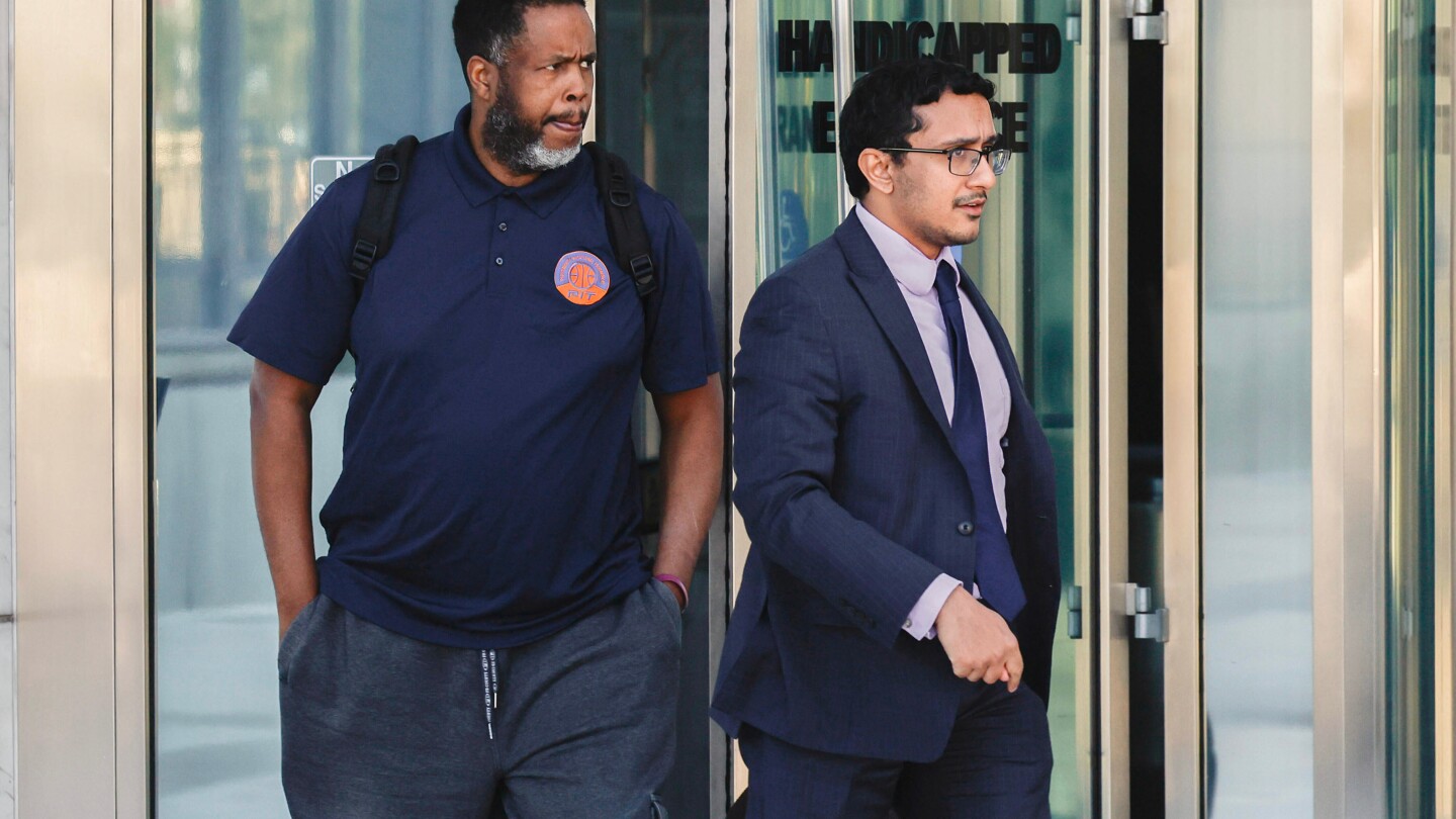 <br />
<b>Warning</b>:  Undefined variable $myimgalt in <b>/www/wwwroot/awdailynews.cn/wp-content/themes/ennews001/single.php</b> on line <b>213</b><br />
