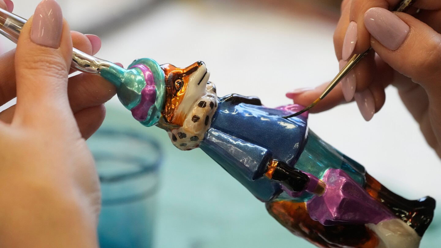 Discover GlitterLab’s enchanting Christmas decorations in southern Poland