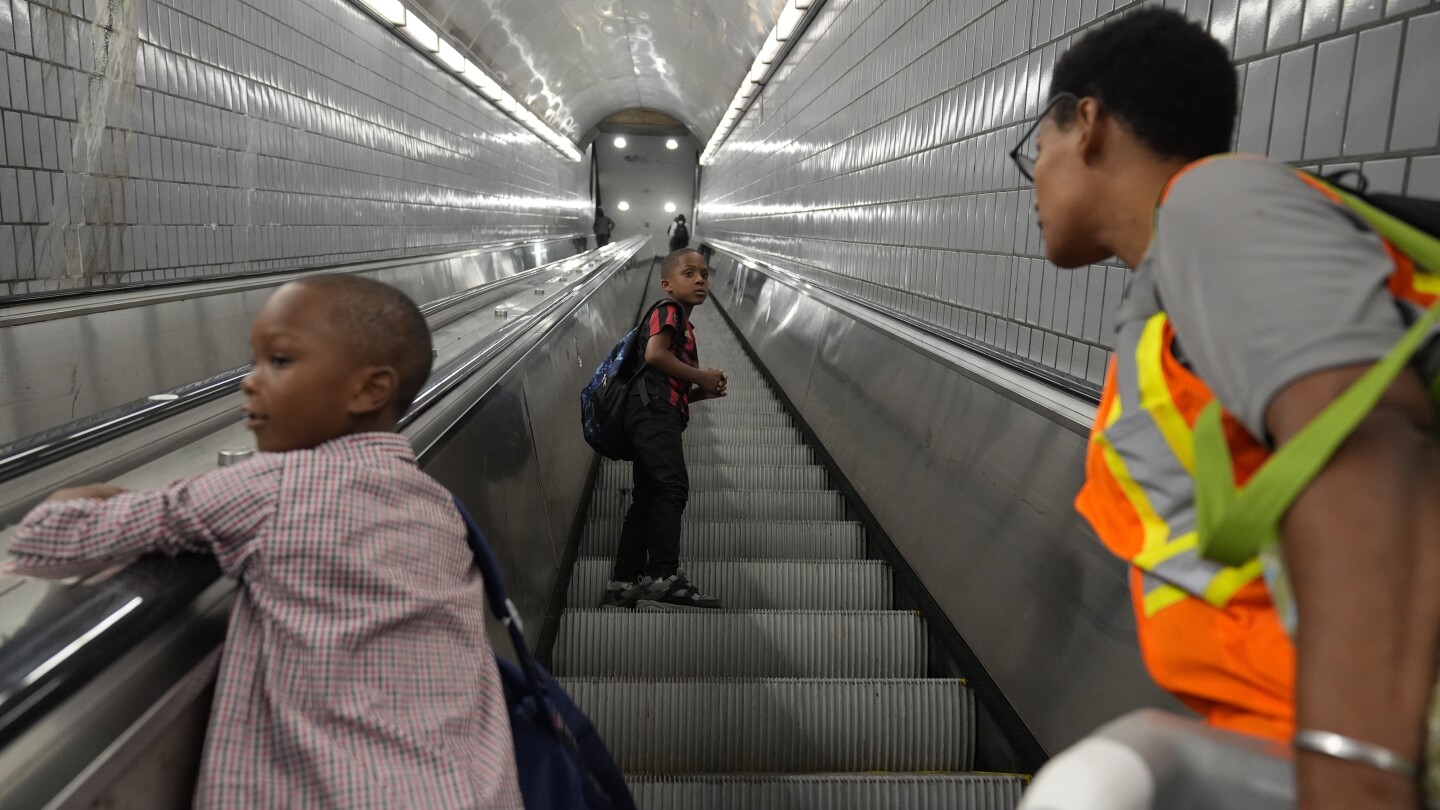 <br />
<b>Warning</b>:  Undefined variable $myimgalt in <b>/www/wwwroot/awdailynews.cn/wp-content/themes/ennews001/single.php</b> on line <b>213</b><br />
