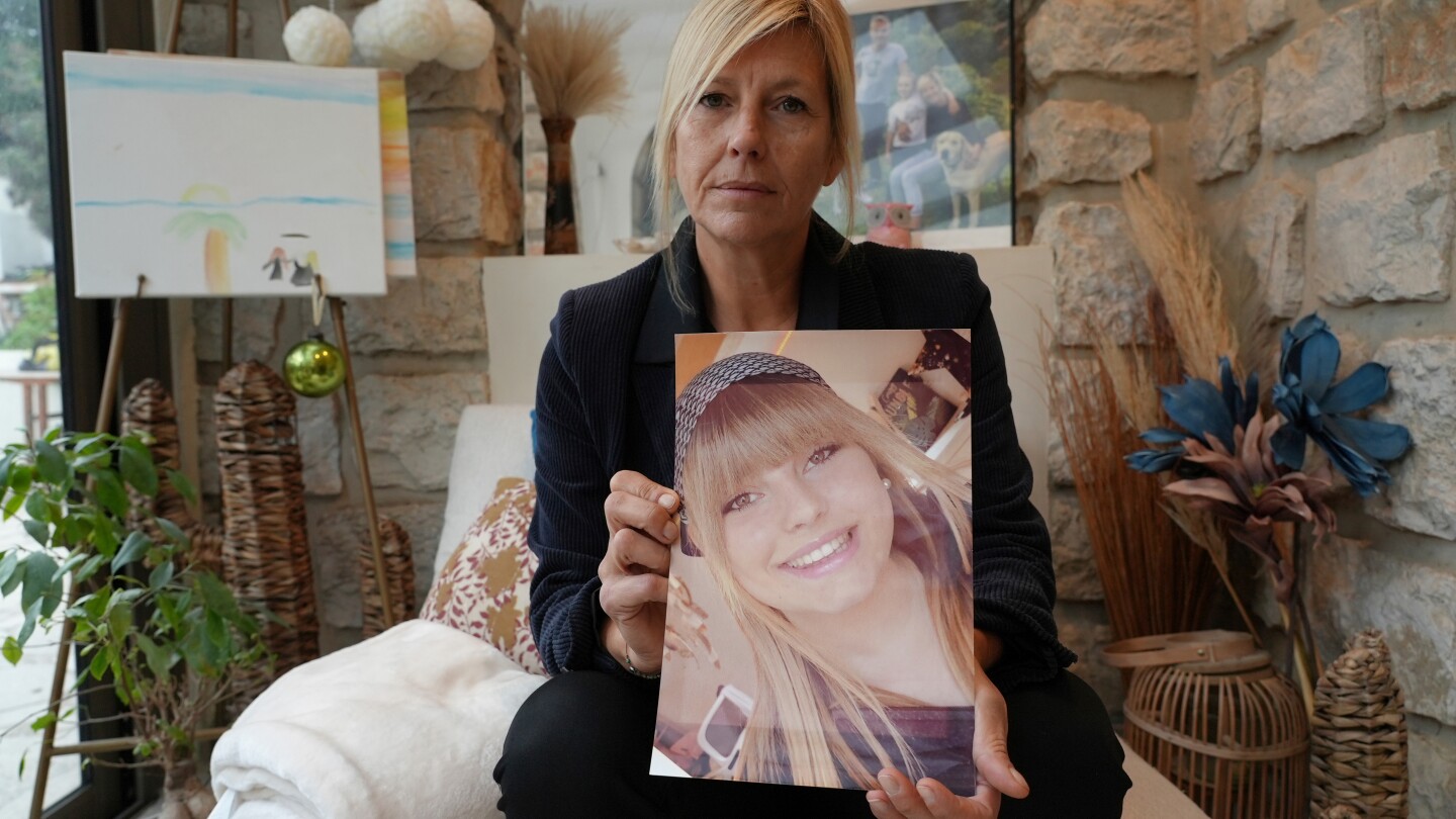 <br />
<b>Warning</b>:  Undefined variable $myimgalt in <b>/www/wwwroot/awdailynews.cn/wp-content/themes/ennews001/single.php</b> on line <b>213</b><br />
