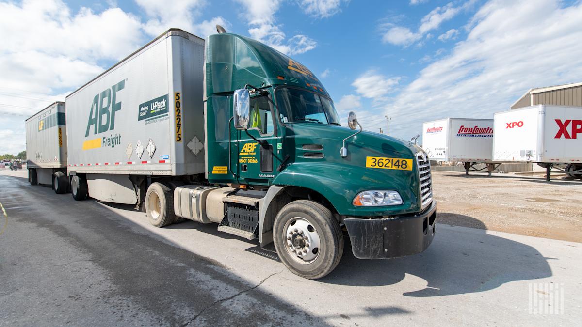 <br />
<b>Warning</b>:  Undefined variable $myimgalt in <b>/www/wwwroot/awdailynews.cn/wp-content/themes/ennews001/single.php</b> on line <b>213</b><br />
