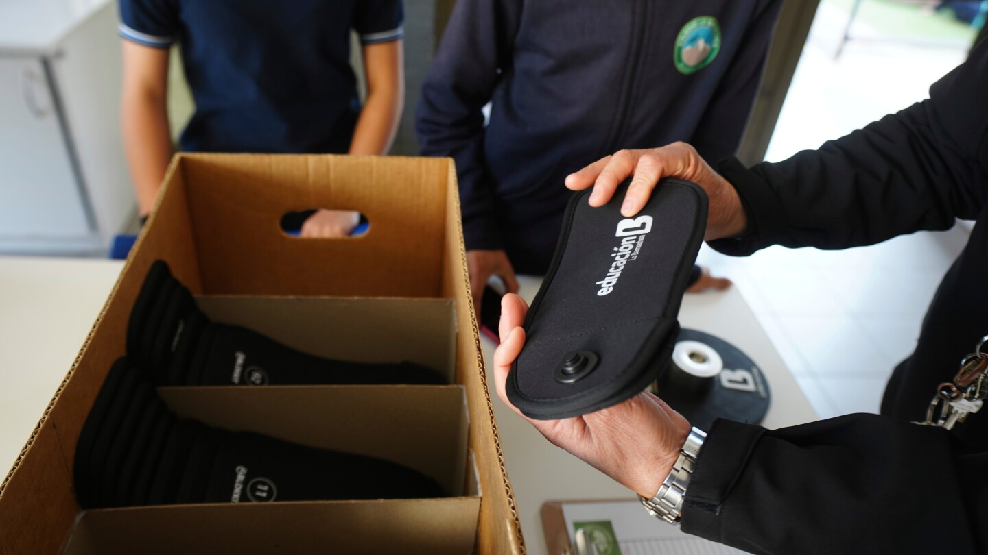 <br />
<b>Warning</b>:  Undefined variable $myimgalt in <b>/www/wwwroot/awdailynews.cn/wp-content/themes/ennews001/single.php</b> on line <b>213</b><br />
